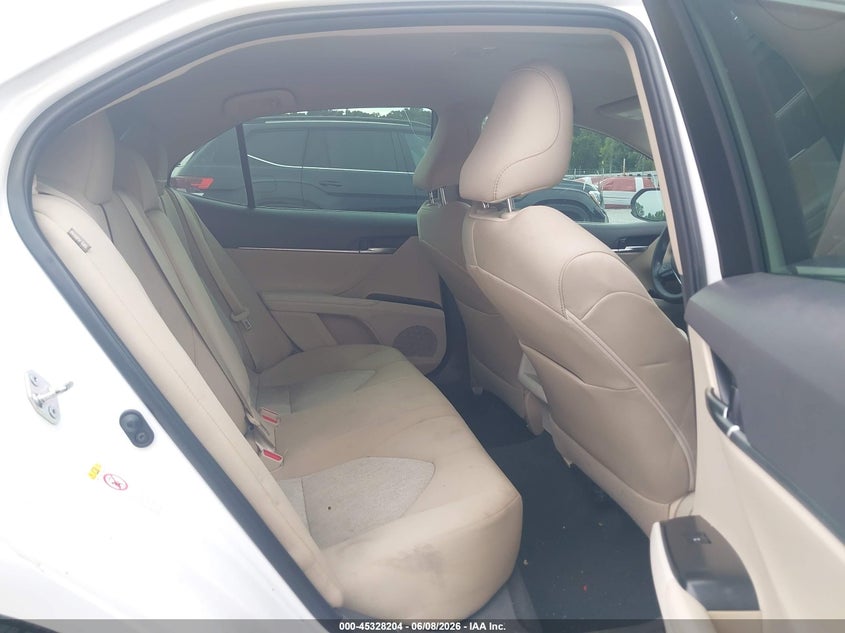 2018 Toyota Camry Le VIN: 4T1B11HK6JU147060 Lot: 45328204