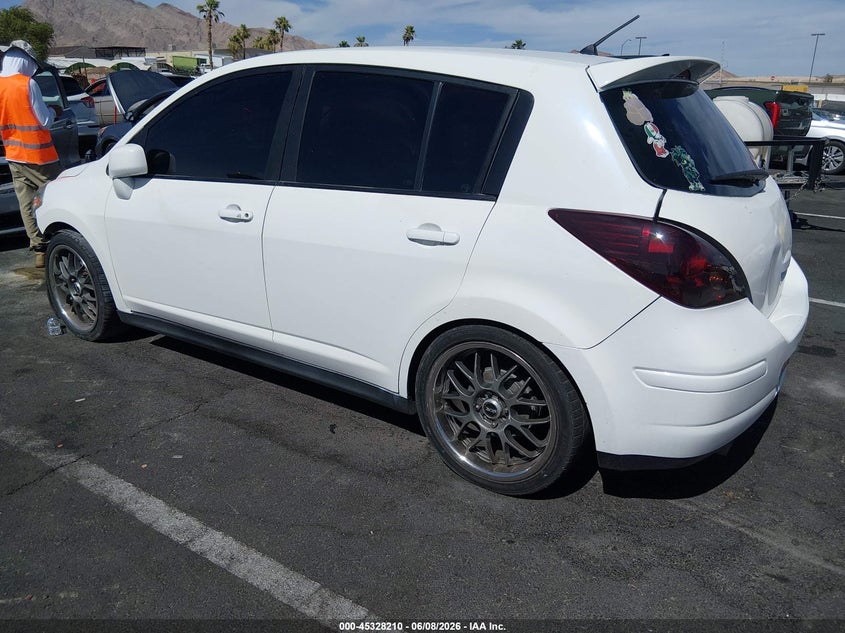 Vin: 3n1bc1cp5al372391, lot: 45826143, nissan versa 1.8s 20103