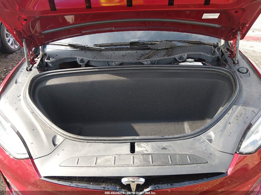 TESLA MODEL X - zdjęcie 10