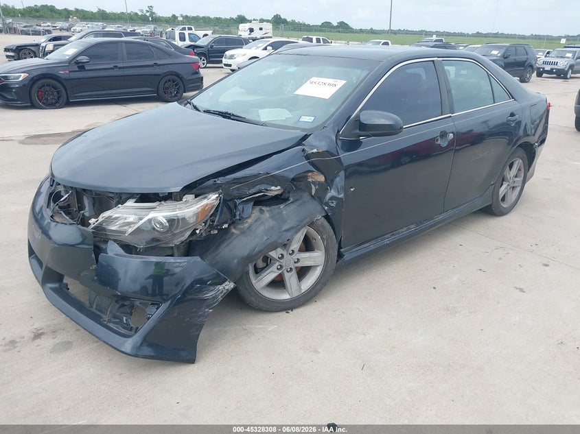 Vin: 4t1bf1fk0du708149, lot: 45826242, toyota camry se 20132