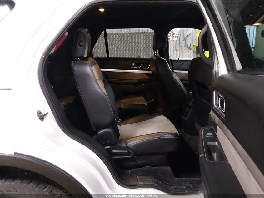 2017 FORD EXPLORER auction photo 8