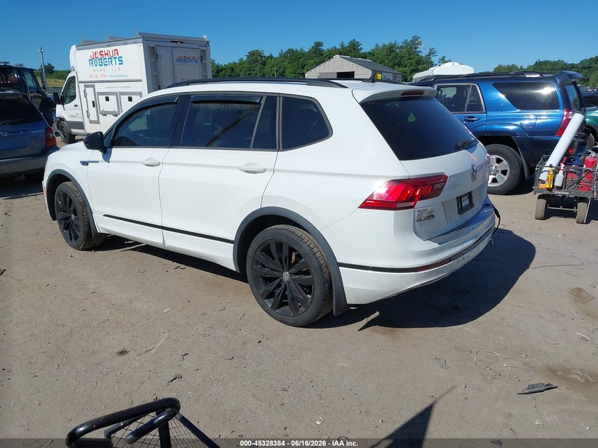 2021 VOLKSWAGEN TIGUAN auction photo 3