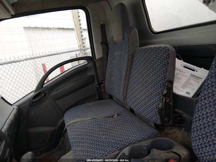 2024 ISUZU NPR HD VAN N/A