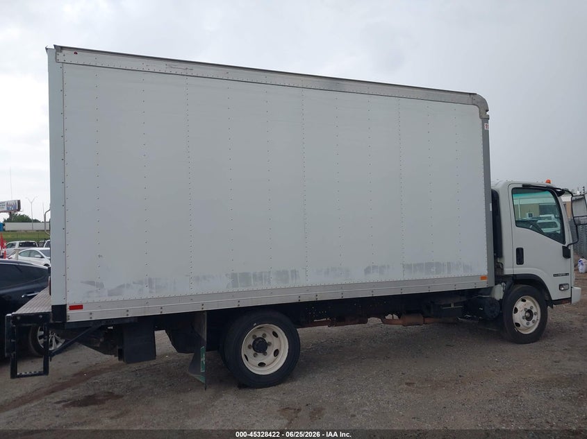 2024 ISUZU NPR HD VAN N/A