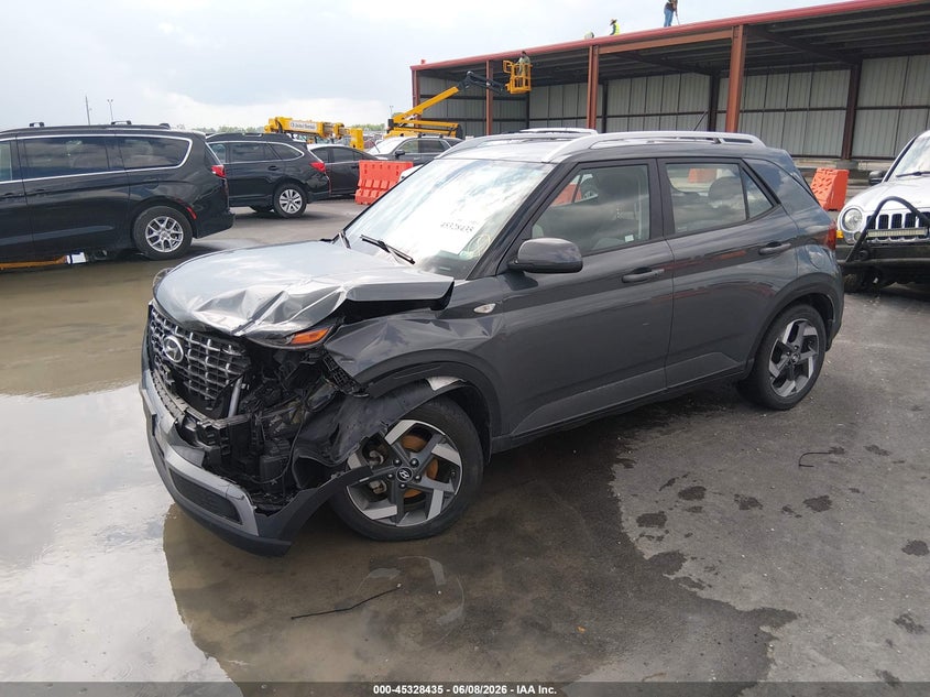 2024 HYUNDAI VENUE auction photo 2