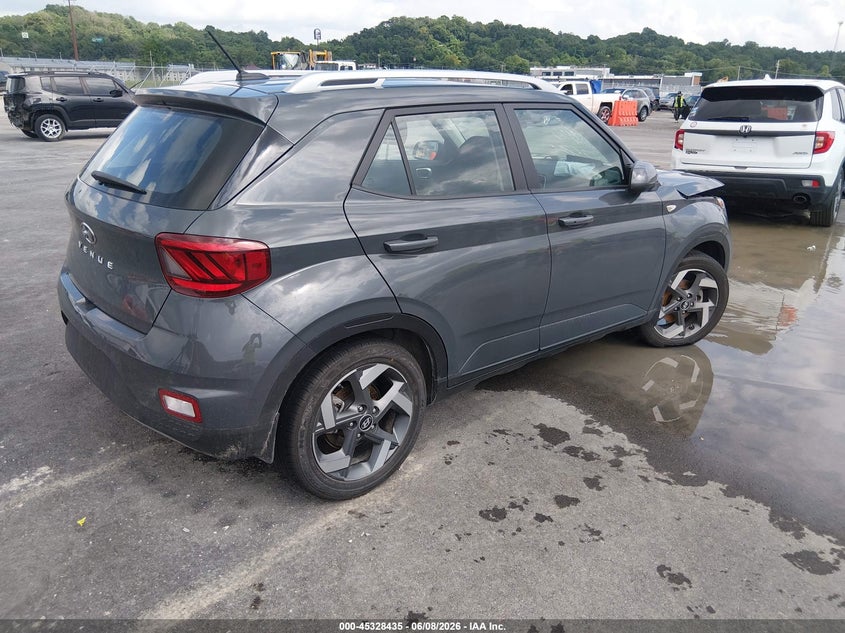 2024 HYUNDAI VENUE auction photo 4