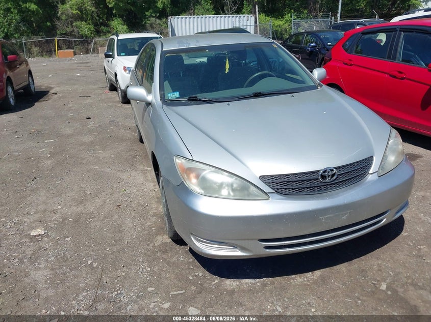 2004 Toyota Camry Le