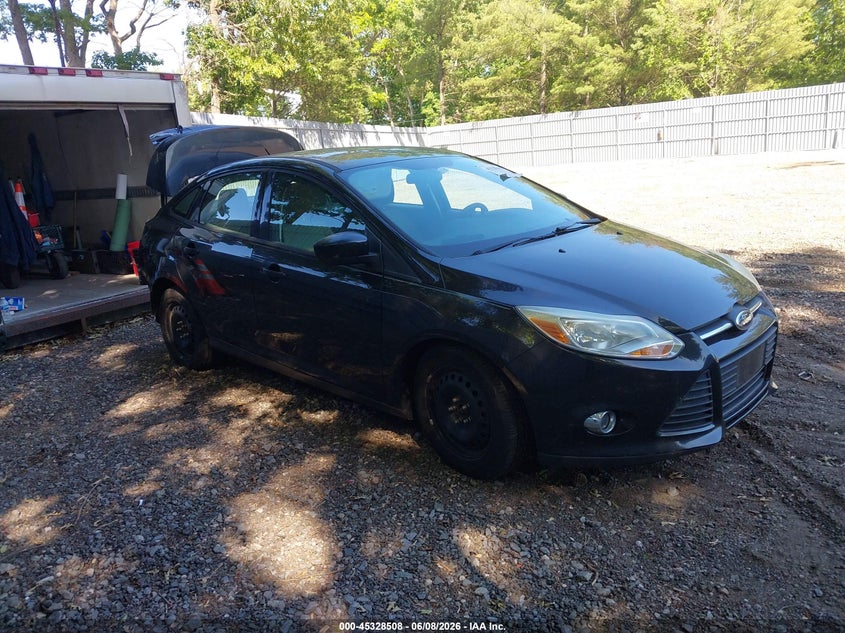 Vin: 1fahp3f28cl297519, lot: 45826441, ford focus se 2012 img_1