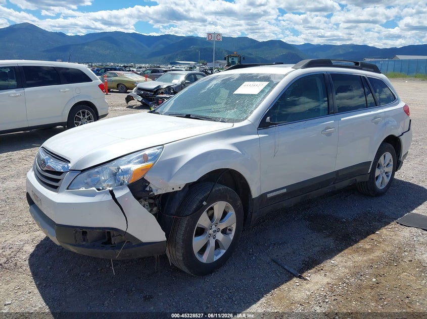 2012 SUBARU OUTBACK auction photo 2