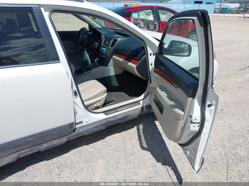 2012 SUBARU OUTBACK auction photo 5