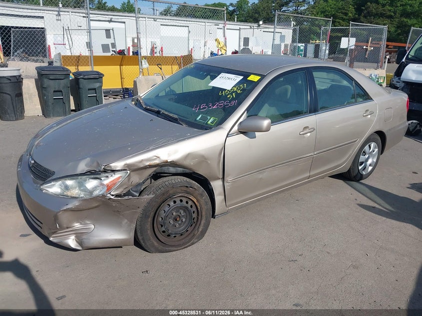 2004 Toyota Camry Le 4T1BE32K84U931396 photo 1