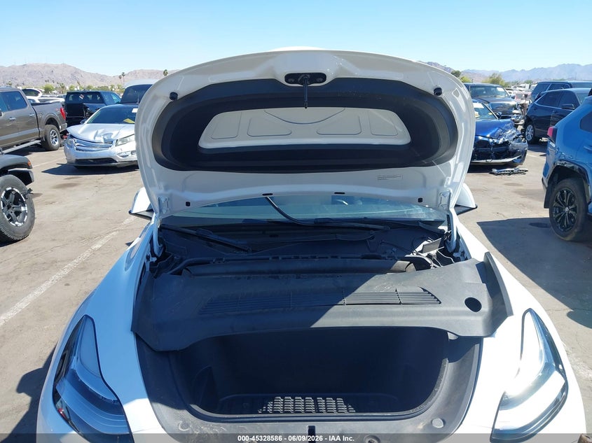 AtlanticExpress - Tesla Model Y