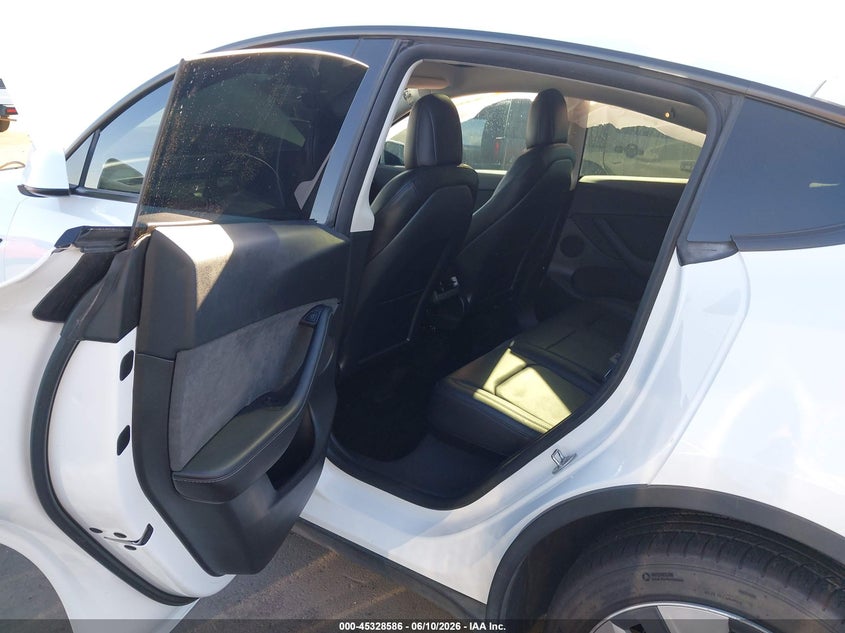 AtlanticExpress - Tesla Model Y