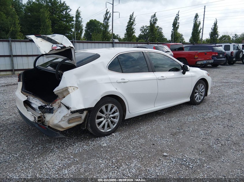 2018 TOYOTA CAMRY auction photo 4