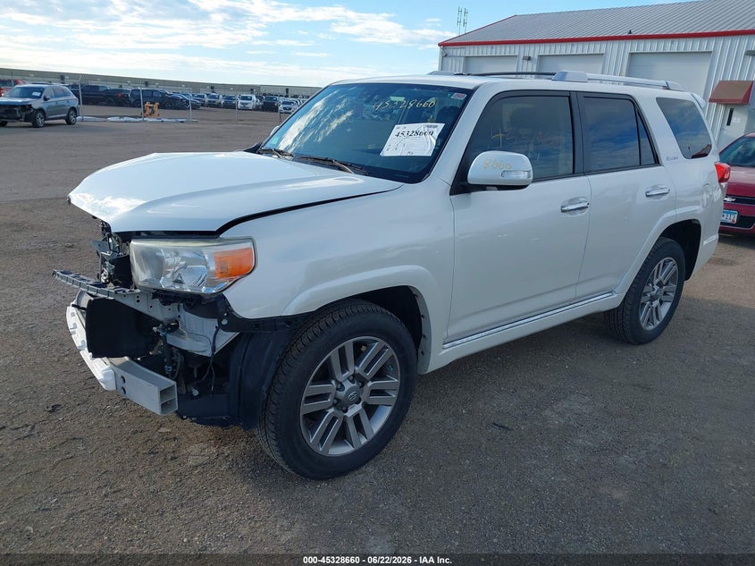 2013 TOYOTA 4RUNNER auction photo 2
