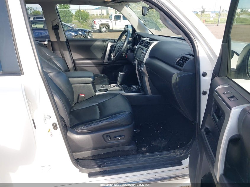 2013 TOYOTA 4RUNNER auction photo 5