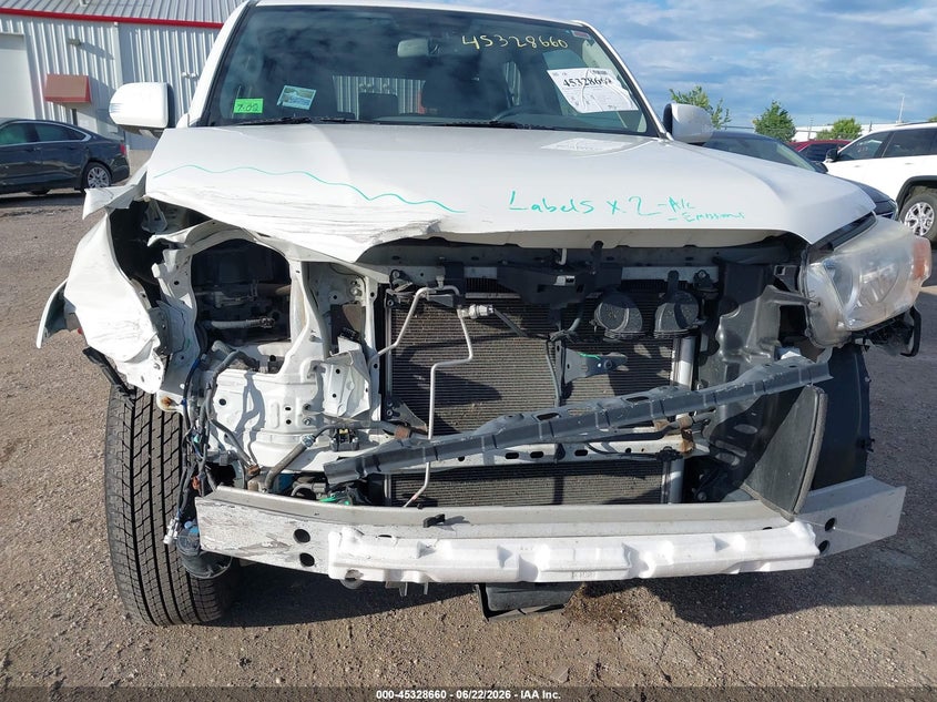 2013 TOYOTA 4RUNNER auction photo 6
