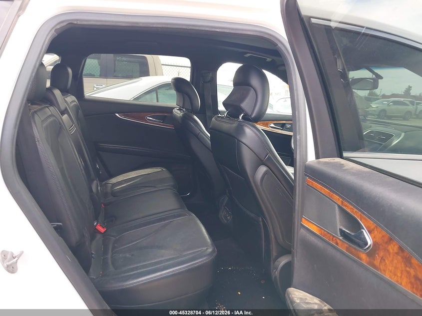 2016 LINCOLN MKX auction photo 8