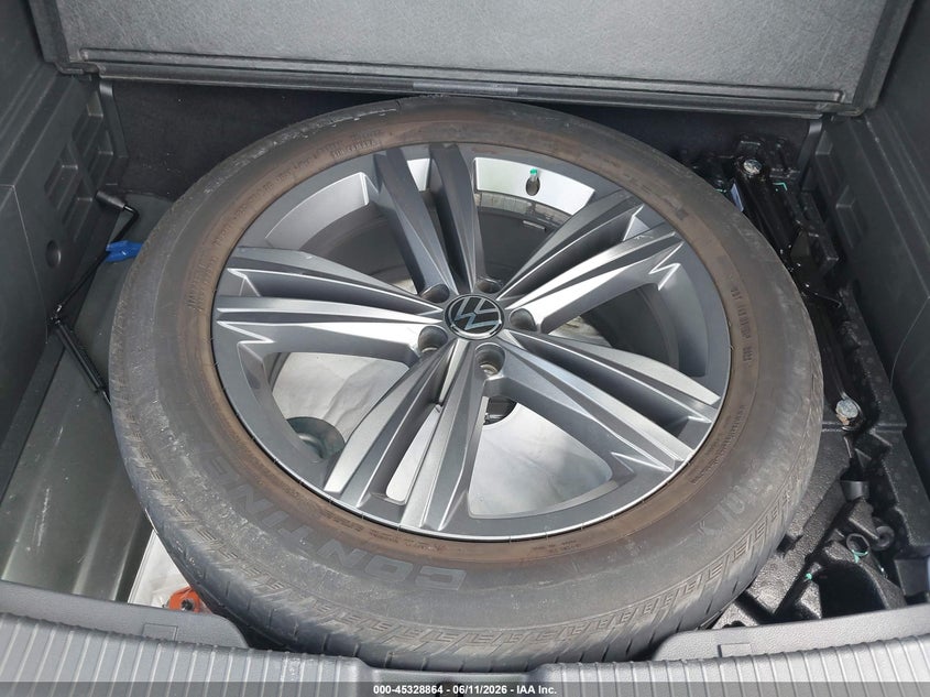 2021 Volkswagen Atlas Cross Sport 2.0T Se W/Technology VIN: 1V2JC2CA2MC222053 Lot: 45328864