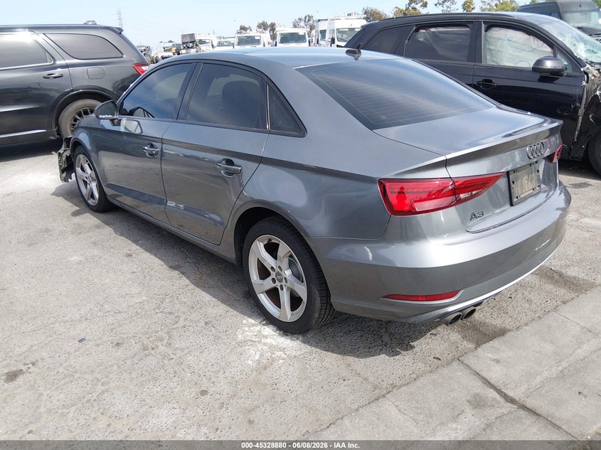 Vin: wauaugff5k1010935, lot: 45826813, audi a3 40 premium/40 titanium premium 20193
