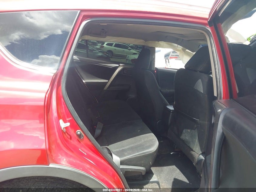 2013 TOYOTA RAV4 auction photo 8