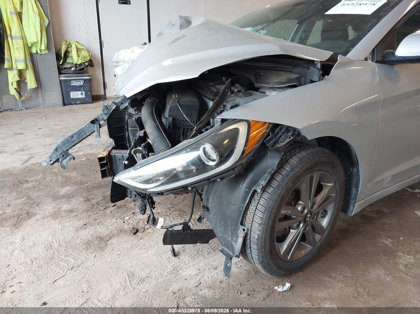 2018 HYUNDAI ELANTRA auction photo 6