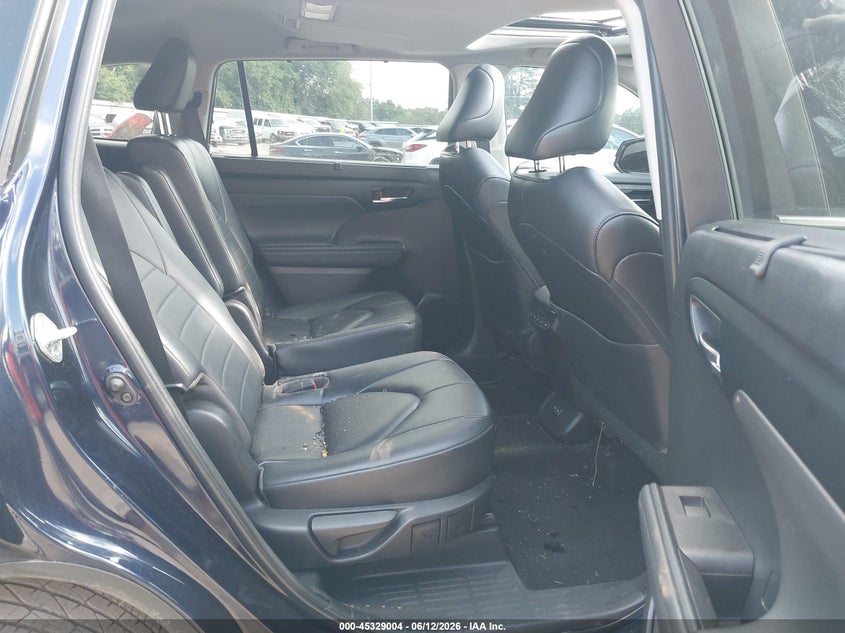 2023 TOYOTA HIGHLANDER auction photo 8