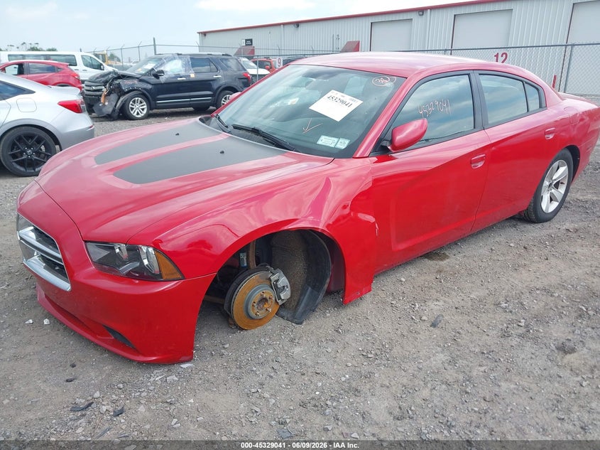 Vin: 2c3cdxbg5dh555276, lot: 45826974, dodge charger se 20132