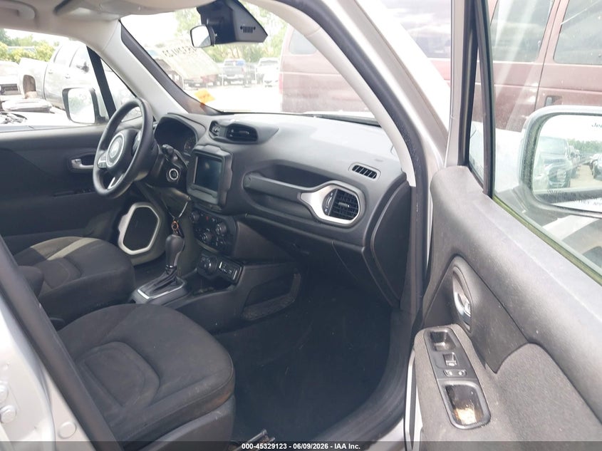 2020 JEEP RENEGADE auction photo 5