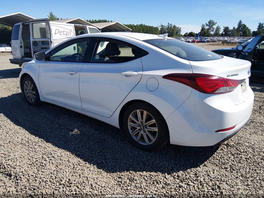 2016 HYUNDAI ELANTRA auction photo 3