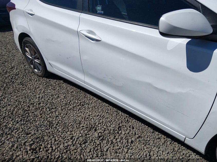 2016 HYUNDAI ELANTRA auction photo 6