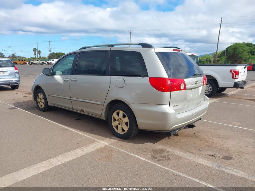 2006 TOYOTA SIENNA auction photo 3