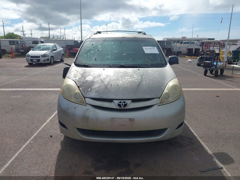 2006 TOYOTA SIENNA auction photo 6