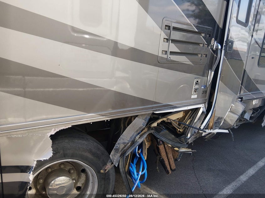 2006 Ford F550 Super Duty Stripped Chass VIN: 1F6NF53Y360A13677 Lot: 45329250