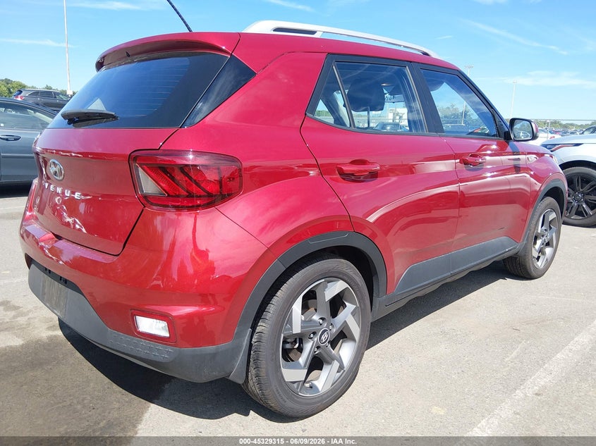 2025 HYUNDAI VENUE auction photo 4