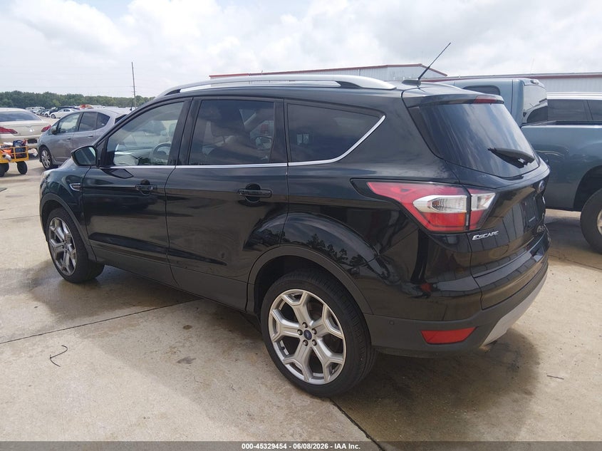 Vin: 1fmcu9jd7huc09078, lot: 45827387, ford escape titanium 20173