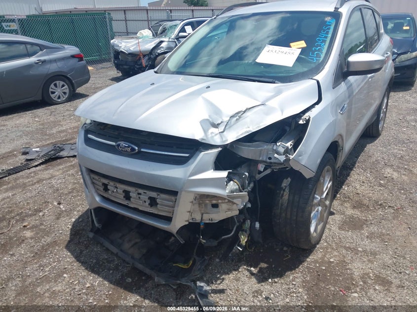 2014 FORD ESCAPE auction photo 6