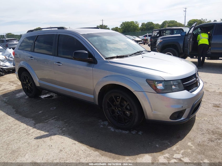 Vin: 3c4pdbg5ht555836 , lot: 45827402, dodge journey sxt awd 2017 img_1
