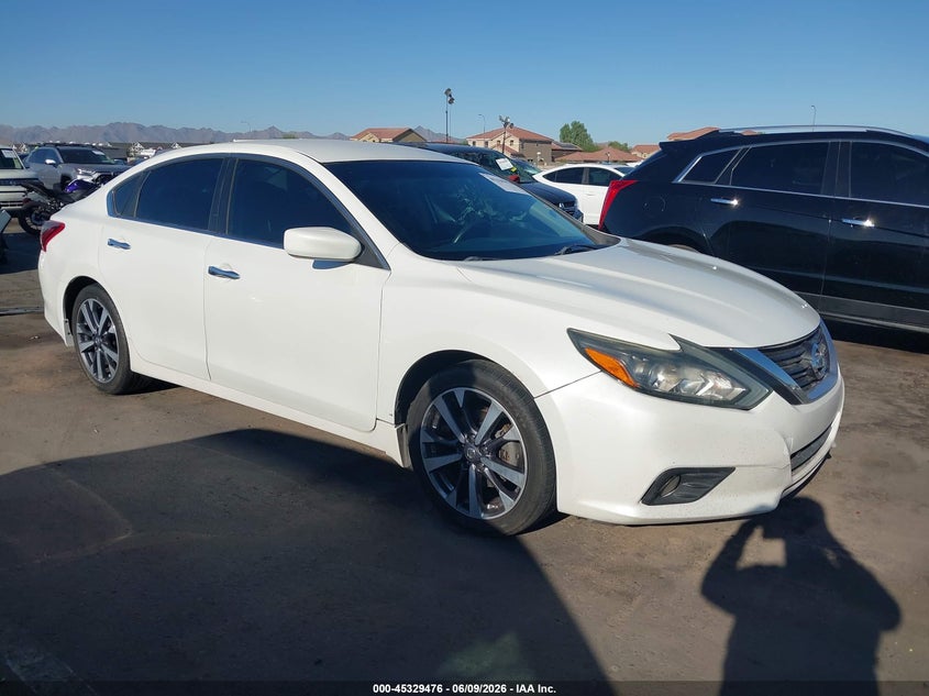 Vin: 1n4al3ap8hn344513, lot: 45827409, nissan altima 2.5 sr 2017 img_1