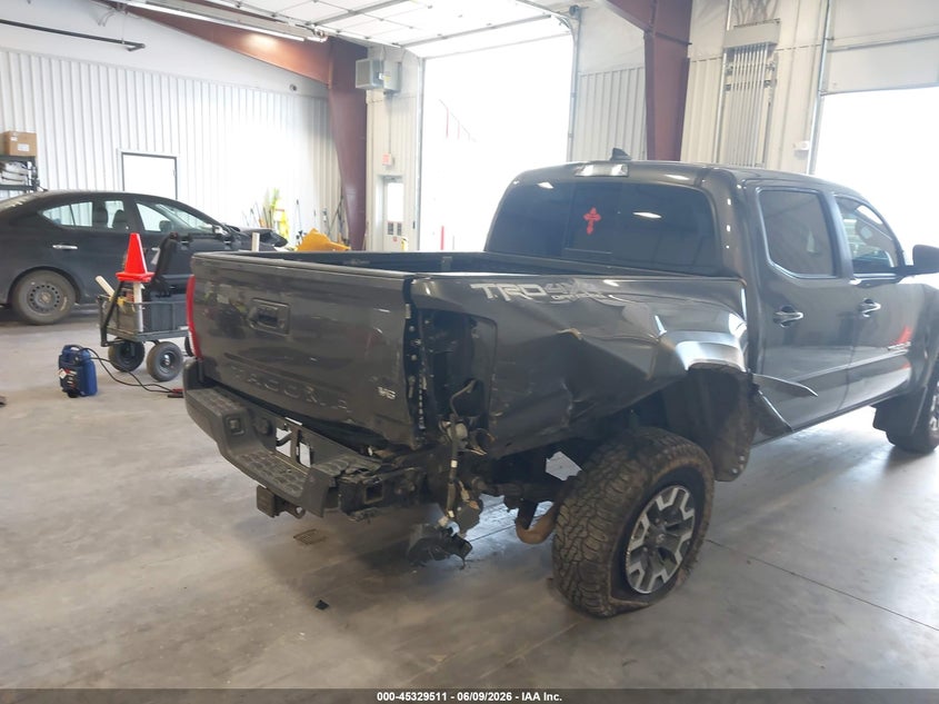 2017 TOYOTA TACOMA auction photo 6