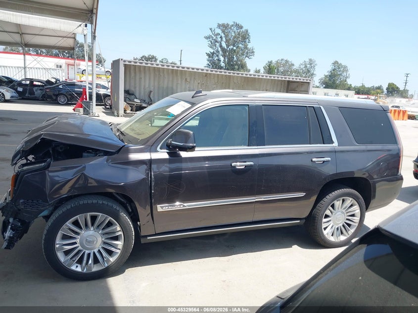 CADILLAC ESCALADE - zdjęcie 16