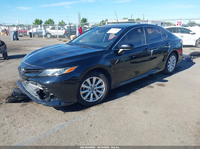 2019 Toyota Camry Le 4T1B11HK8KU276869 photo 1
