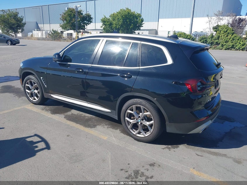 2022 BMW X3 auction photo 3