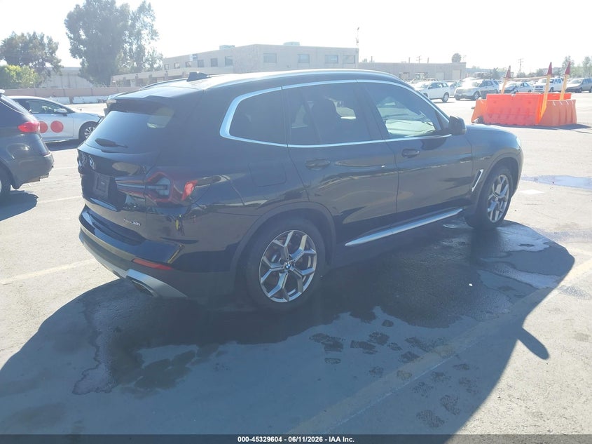 2022 BMW X3 auction photo 4