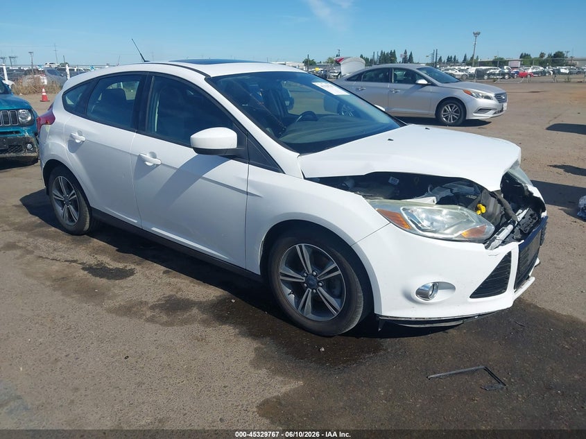Vin: 1fahp3k21cl477737, lot: 45827700, ford focus se 2012 img_1