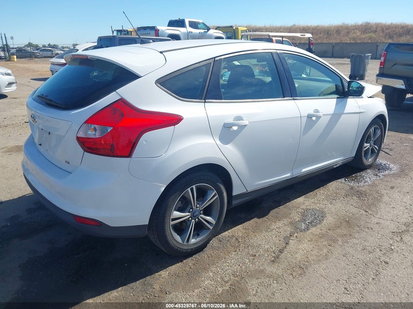 Vin: 1fahp3k21cl477737, lot: 45827700, ford focus se 20124