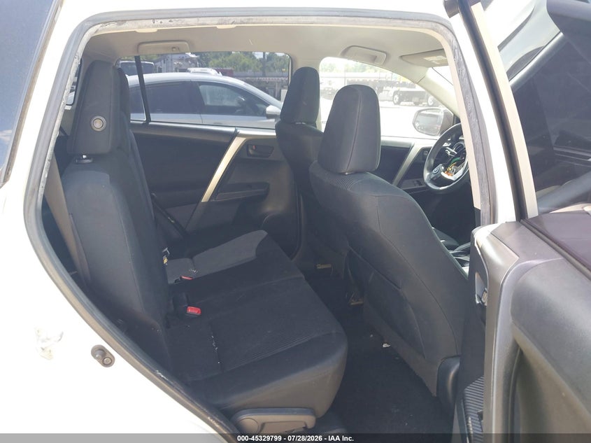 2015 TOYOTA RAV4 auction photo 8