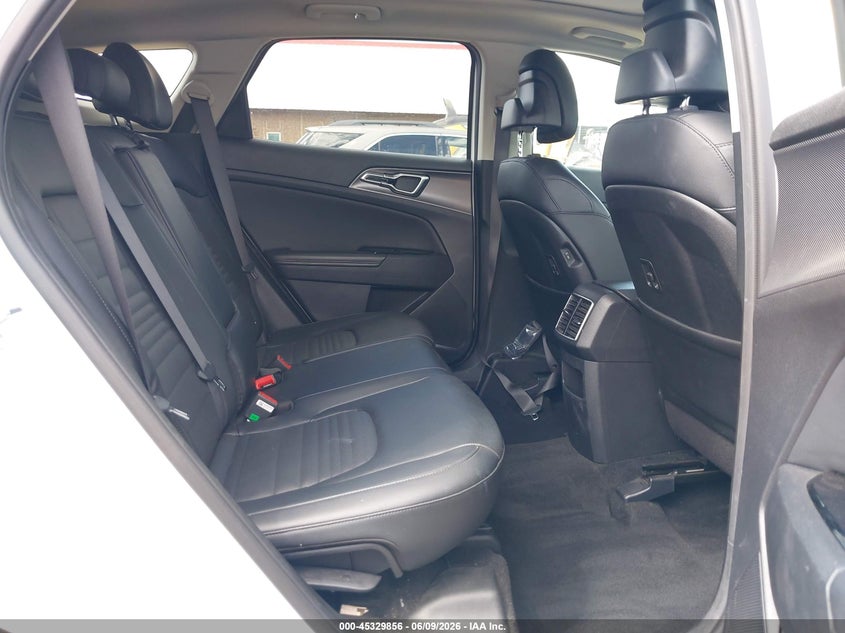 2024 KIA SPORTAGE auction photo 8