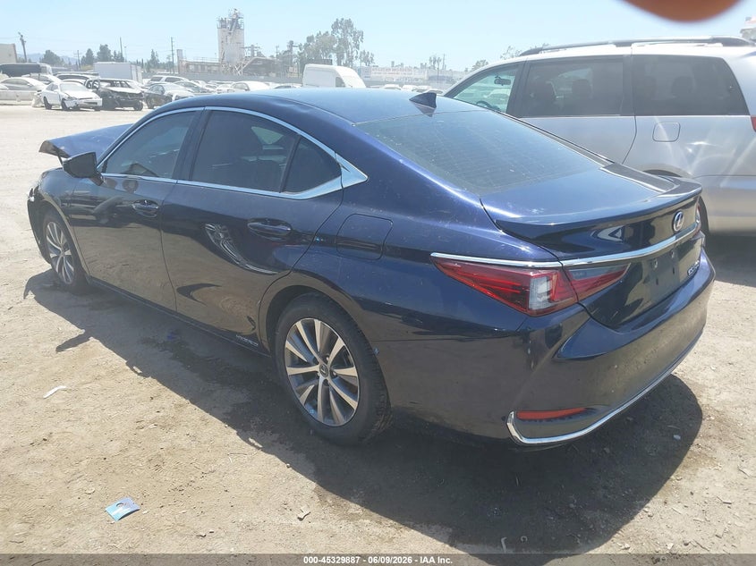 Vin: 58aca1c12mu001349, lot: 45827820, lexus es 300h 20213