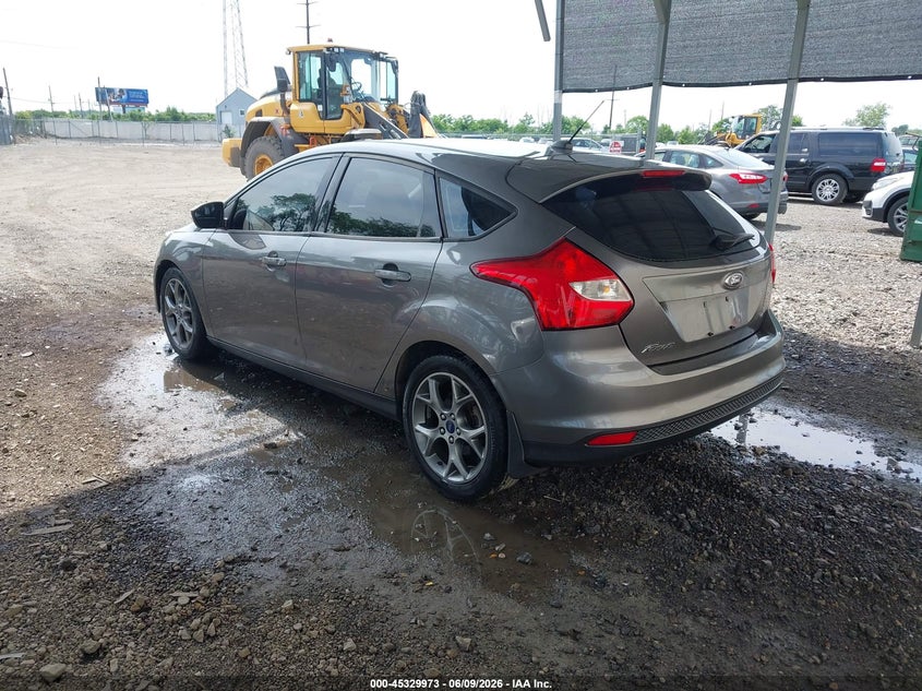 Vin: 1fadp3k2xdl327402, lot: 45827906, ford focus se 20133